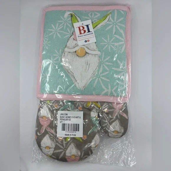 🟣 Bunny Gnome Oven Mitt and Pot Holder NWT Gray, Pastel Pink and Pastel Green - Picture 2 of 5